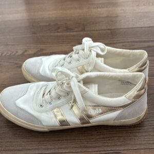 Gola badminton women’s sneakers sz8